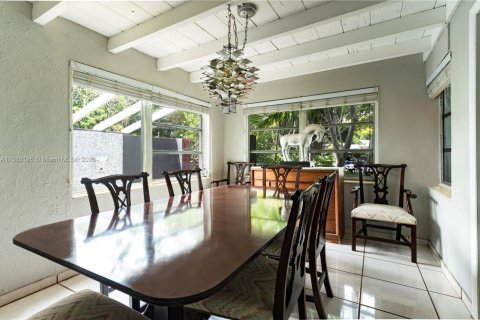 Купить виллу или дом в Холливуд, Флорида 2 спальни, 117.99м2, № 1972580 - фото 4