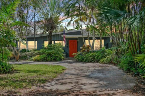 Купить виллу или дом в Холливуд, Флорида 2 спальни, 117.99м2, № 1972580 - фото 2