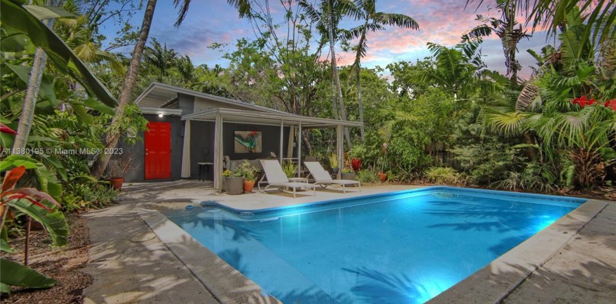 Дом в Холливуд, Флорида 2 спальни, 117.99м2 № 1972580