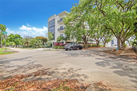 Купить виллу или дом в Холливуд, Флорида 2 спальни, 117.99м2, № 1972580 - фото 10