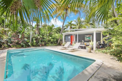 Купить виллу или дом в Холливуд, Флорида 2 спальни, 117.99м2, № 1972580 - фото 19