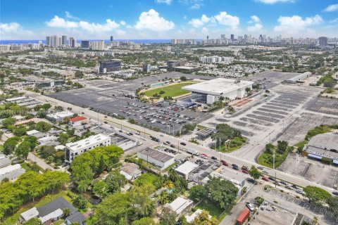 Купить виллу или дом в Холливуд, Флорида 2 спальни, 117.99м2, № 1972580 - фото 18