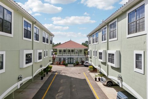 Townhouse in Orlando, Florida 4 bedrooms, 191.01 sq.m. № 1562019 - photo 28