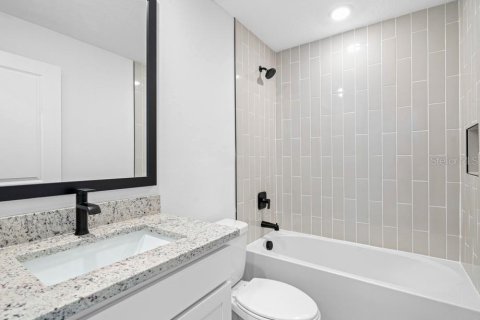 Casa en venta en Lakeland, Florida, 2 dormitorios, 95.88 m2 № 2232407 - foto 3