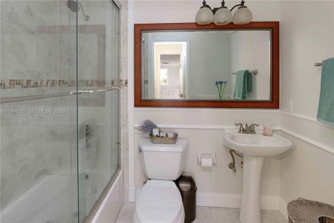 Купить виллу или дом в Майами, Флорида 4 спальни, 218.6м2, № 2028042 - фото 23