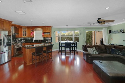 Купить виллу или дом в Майами, Флорида 4 спальни, 218.6м2, № 2028042 - фото 9