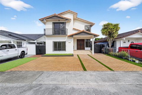 Villa ou maison à Hialeah, Floride 4 chambres, 179.49 m2 № 2025000