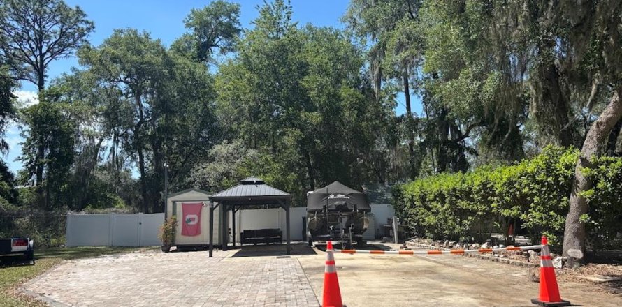 Land in Fort MC Coy, Florida № 2115989