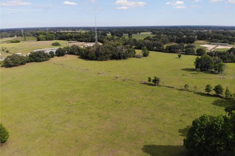 House in Ocala, Florida 3 bedrooms, 148.64 sq.m. № 1642820 - photo 8