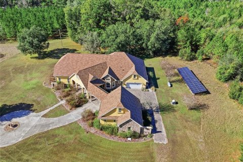 House in Alachua, Florida 4 bedrooms, 320.88 sq.m. № 2157805 - photo 2