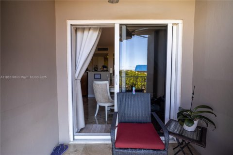 Condo in Fort Lauderdale, Florida, 2 bedrooms № 1941150 - photo 18