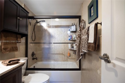 Condo in Fort Lauderdale, Florida, 2 bedrooms № 1941150 - photo 27