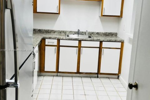 Copropriété à vendre à Homestead, Floride: 2 chambres, 99.87 m2 № 1889796 - photo 4