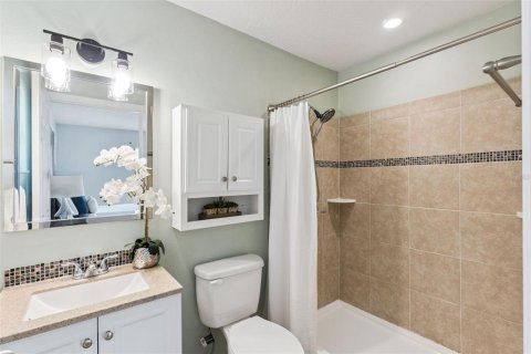 House in Deltona, Florida 3 bedrooms, 107.12 sq.m. № 2396378 - photo 13