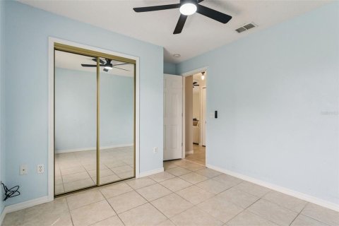 House in Deltona, Florida 3 bedrooms, 107.12 sq.m. № 2396378 - photo 14