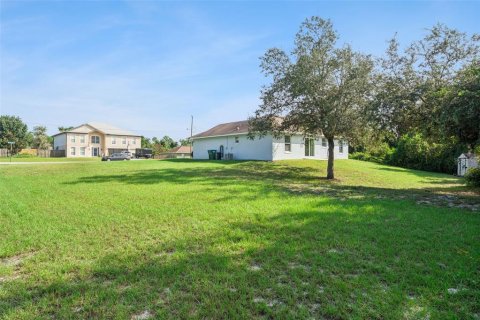 House in Deltona, Florida 3 bedrooms, 107.12 sq.m. № 2396378 - photo 22