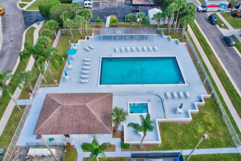 Condo in Delray Beach, Florida, 3 bedrooms  № 1208703 - photo 1