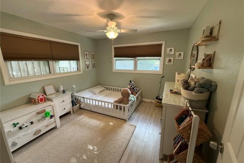House in Clearwater, Florida 2 bedrooms, 141.86 sq.m. № 2216054 - photo 12