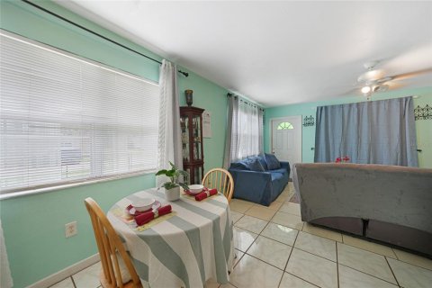 House in Port Charlotte, Florida 3 bedrooms, 101.36 sq.m. № 1842091 - photo 7