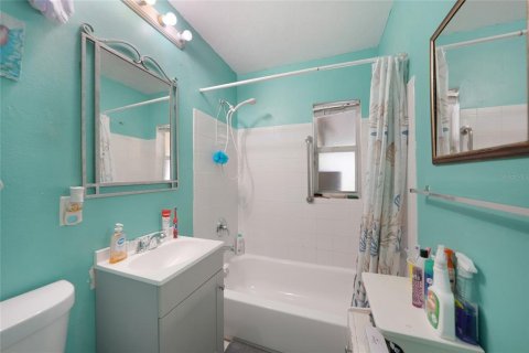 House in Port Charlotte, Florida 3 bedrooms, 101.36 sq.m. № 1842091 - photo 14