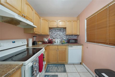 House in Port Charlotte, Florida 3 bedrooms, 101.36 sq.m. № 1842091 - photo 10