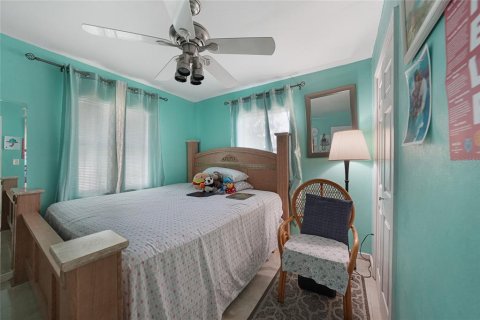 House in Port Charlotte, Florida 3 bedrooms, 101.36 sq.m. № 1842091 - photo 13