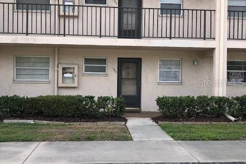 Condominio en alquiler en Venice, Florida, 2 dormitorios, 80.27 m2 № 1670041 - foto 2