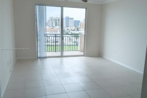 Condominio en venta en West Palm Beach, Florida, 1 dormitorio, 64.66 m2 № 2031882 - foto 2