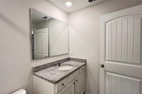 Townhouse in Winter Garden, Florida 3 bedrooms, 168.8 sq.m. № 2198822 - photo 28