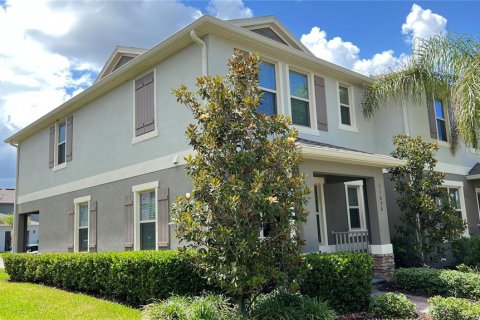 Townhouse in Winter Garden, Florida 3 bedrooms, 168.8 sq.m. № 2198822 - photo 3