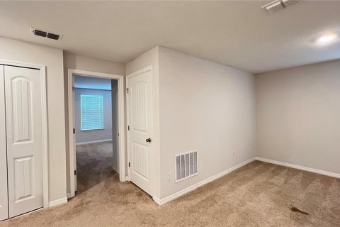 Townhouse in Winter Garden, Florida 3 bedrooms, 168.8 sq.m. № 2198822 - photo 19