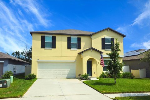 House in Lakeland, Florida 4 bedrooms, 239.04 sq.m. № 1856472 - photo 1