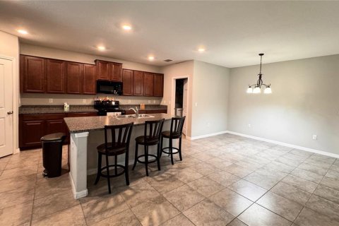 House in Riverview, Florida 5 bedrooms, 205.78 sq.m. № 1635199 - photo 20