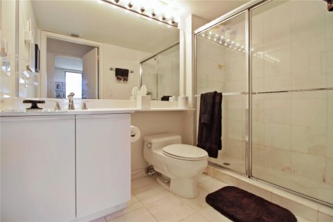 Condominio en venta en Aventura, Florida, 2 dormitorios, 109.72 m2 № 1711057 - foto 10