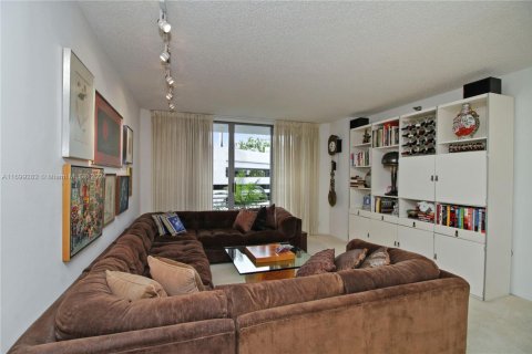 Condominio en venta en Aventura, Florida, 2 dormitorios, 109.72 m2 № 1711057 - foto 3