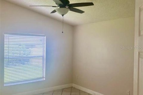 House in Davenport, Florida 3 bedrooms, 116.96 sq.m. № 2220298 - photo 7