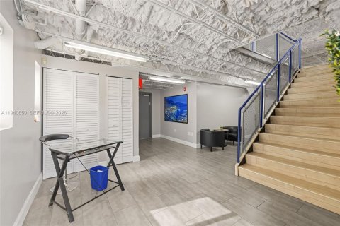 Commercial property in Miami Gardens, Florida № 1998832 - photo 6