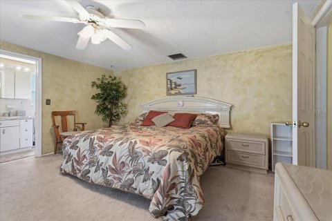 Villa ou maison à vendre à Tarpon Springs, Floride: 4 chambres, 186.36 m2 № 2287106 - photo 24