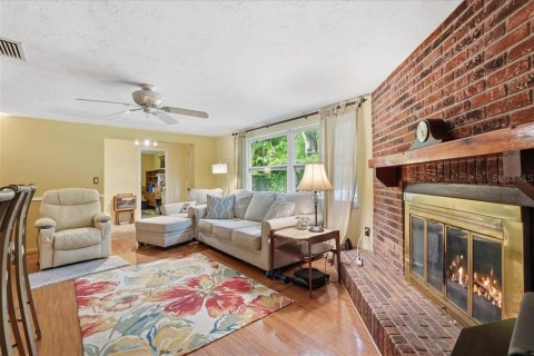 Villa ou maison à vendre à Tarpon Springs, Floride: 4 chambres, 186.36 m2 № 2287106 - photo 21