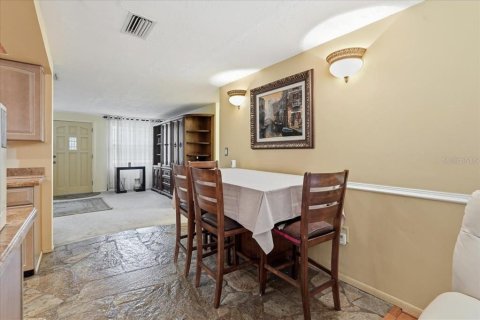 Villa ou maison à vendre à Tarpon Springs, Floride: 4 chambres, 186.36 m2 № 2287106 - photo 18