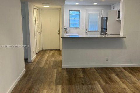 Condo à Hallandale Beach, Floride, 1 chambre  № 1999922