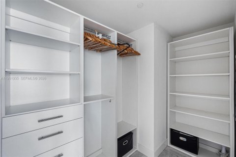 Condominio en venta en Miami, Florida, 3 dormitorios, 151.8 m2 № 2008281 - foto 21