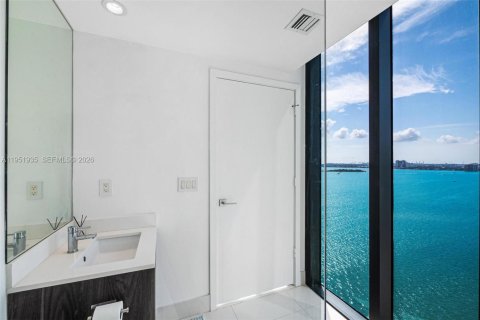 Condominio en venta en Miami, Florida, 3 dormitorios, 151.8 m2 № 2008281 - foto 30