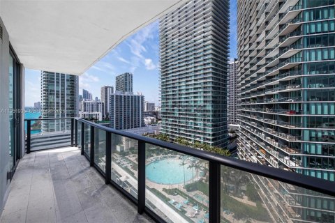 Condominio en venta en Miami, Florida, 3 dormitorios, 151.8 m2 № 2008281 - foto 25