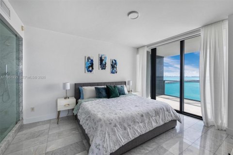 Condominio en venta en Miami, Florida, 3 dormitorios, 151.8 m2 № 2008281 - foto 16