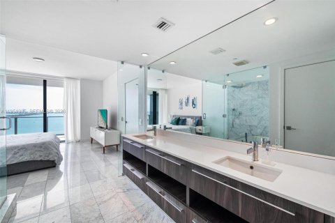 Condominio en venta en Miami, Florida, 3 dormitorios, 151.8 m2 № 2008281 - foto 20