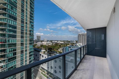 Condominio en venta en Miami, Florida, 3 dormitorios, 151.8 m2 № 2008281 - foto 24