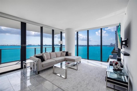 Condominio en venta en Miami, Florida, 3 dormitorios, 151.8 m2 № 2008281 - foto 6