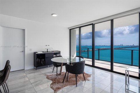 Condominio en venta en Miami, Florida, 3 dormitorios, 151.8 m2 № 2008281 - foto 9