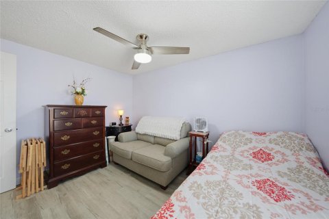 House in Port Charlotte, Florida 2 bedrooms, 86.49 sq.m. № 2099164 - photo 14